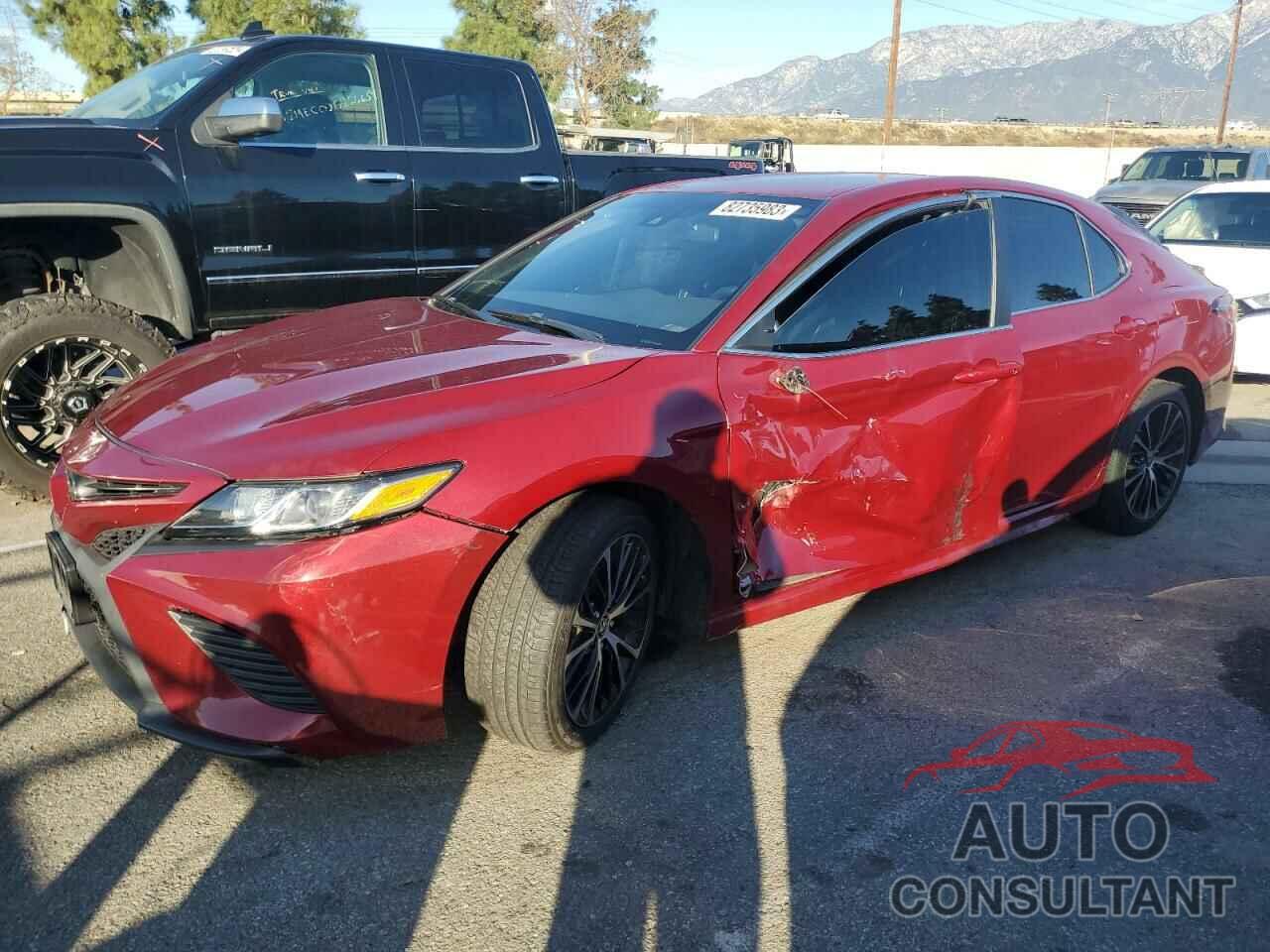 TOYOTA CAMRY 2018 - 4T1B11HK9JU626900