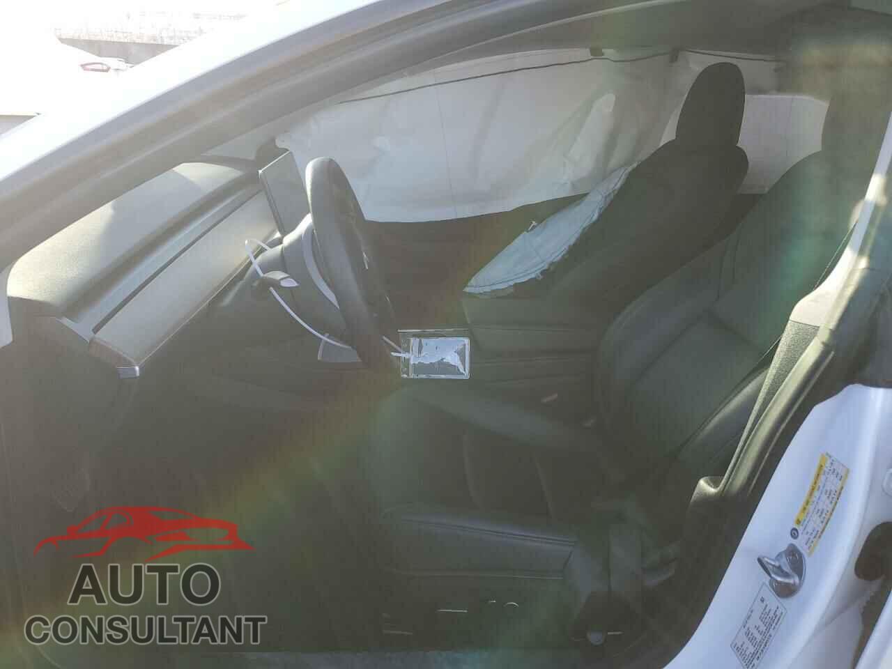 TESLA MODEL 3 2023 - 5YJ3E1EA5PF571792