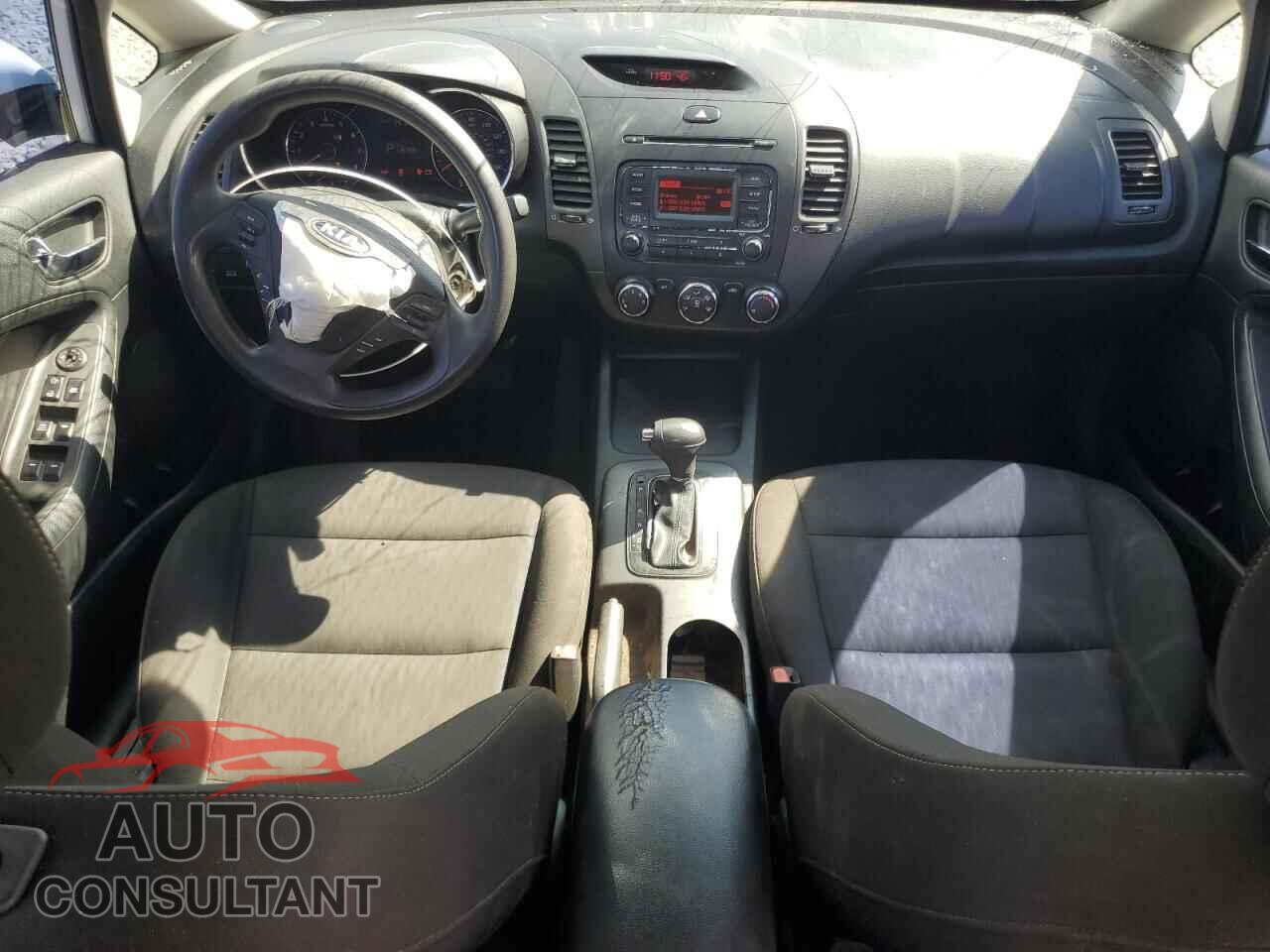 KIA FORTE 2016 - KNAFK4A68G5615744