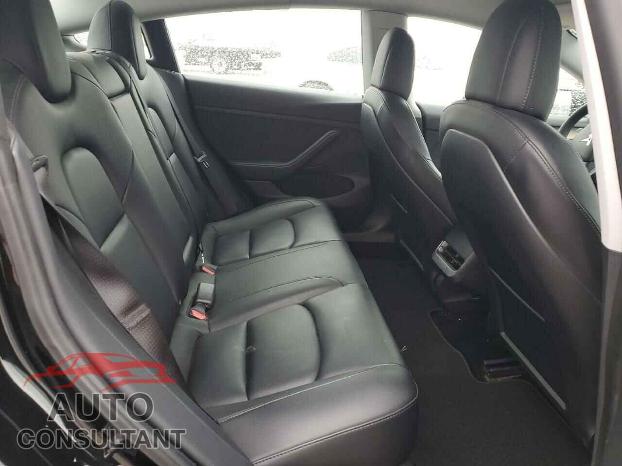 TESLA MODEL 3 2021 - 5YJ3E1EB5MF974837