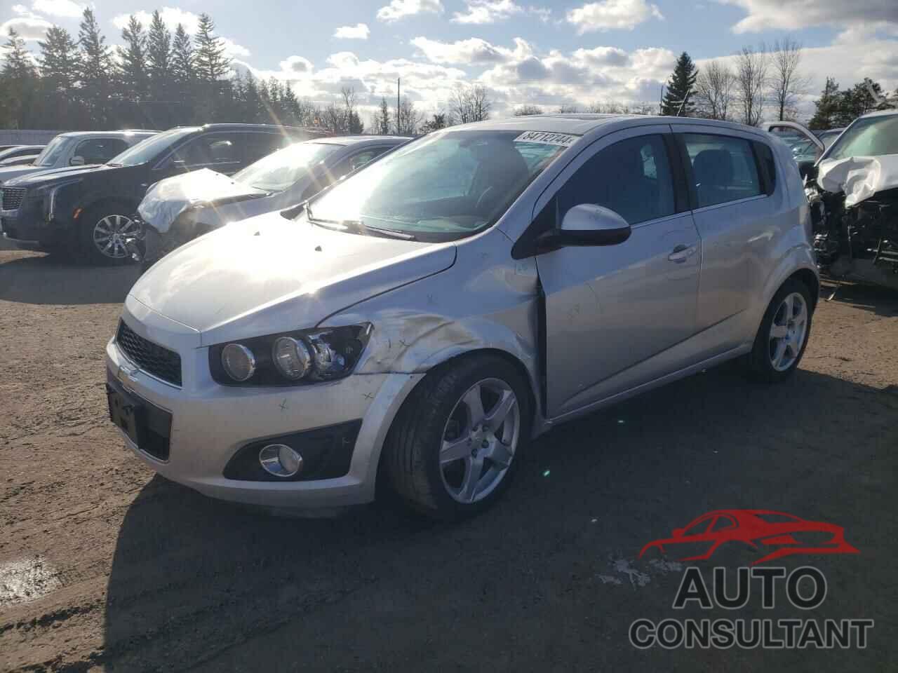 CHEVROLET SONIC 2015 - 1G1JC6SHXF4189767