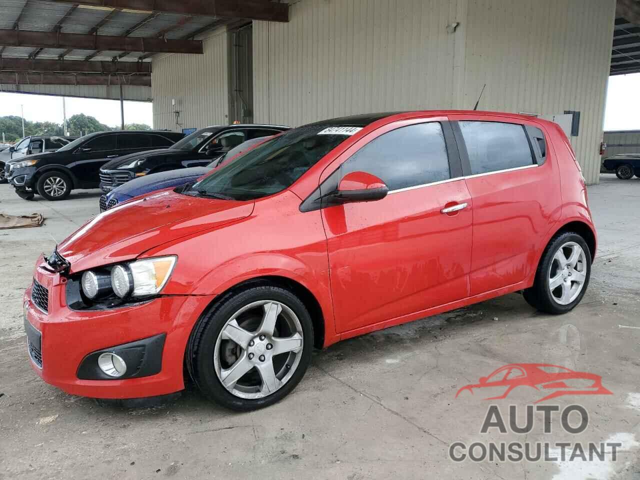 CHEVROLET SONIC 2013 - 1G1JE6SHXD4134789