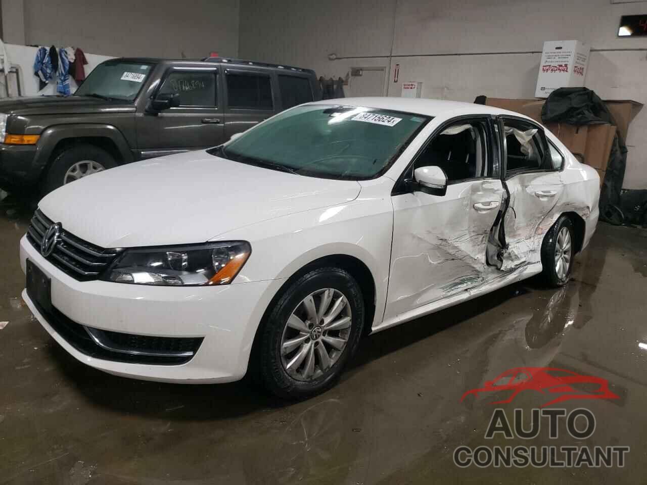 VOLKSWAGEN PASSAT 2013 - 1VWAH7A36DC080467