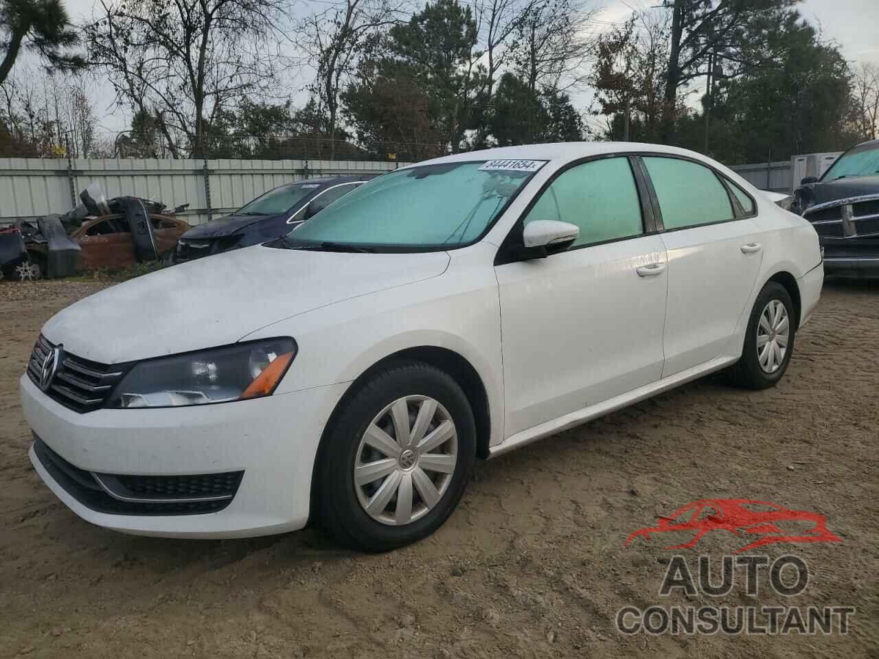 VOLKSWAGEN PASSAT 2012 - 1VWAH7A36CC101557