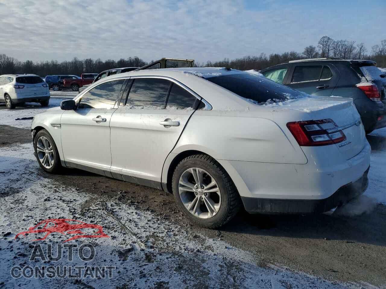 FORD TAURUS 2015 - 1FAHP2E83FG135486
