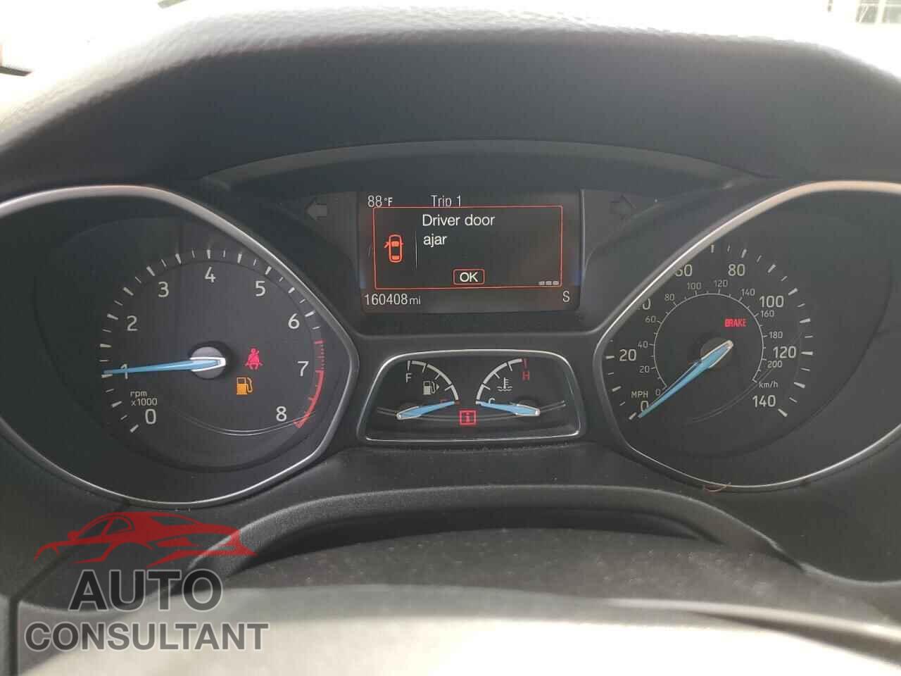 FORD FOCUS 2015 - 1FADP3FE9FL371804