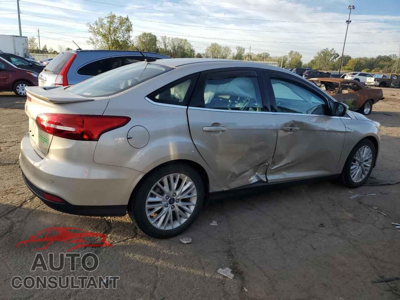 FORD FOCUS 2017 - 1FADP3J24HL260352