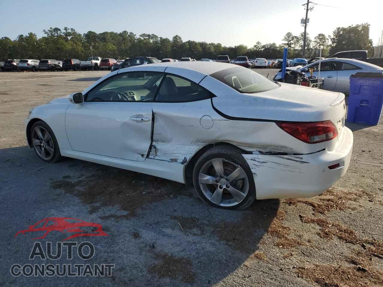 LEXUS IS 2011 - JTHFE2C29B2506811