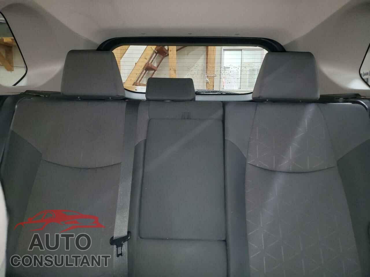 TOYOTA RAV4 2019 - JTMP1RFV2KD018062