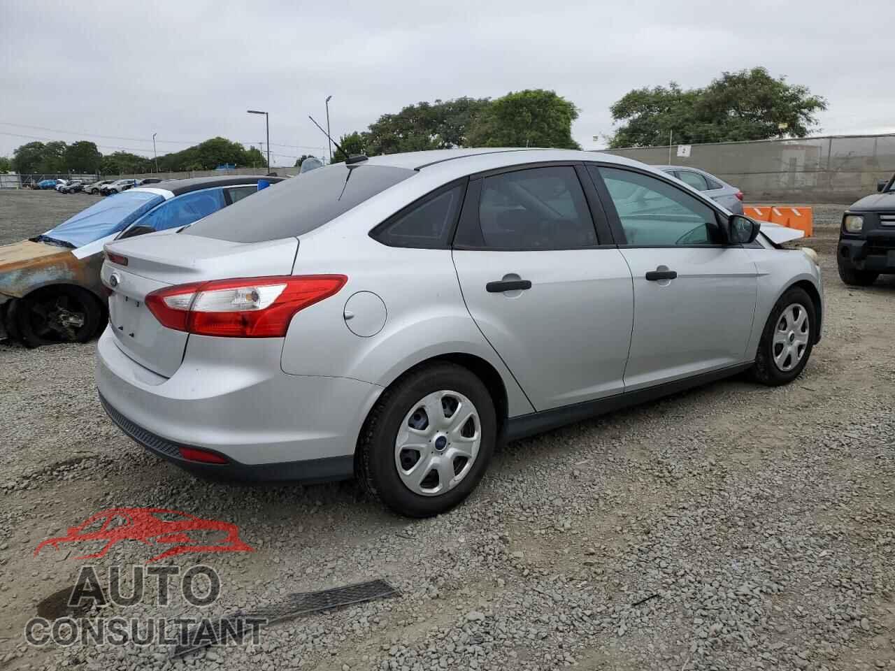 FORD FOCUS 2012 - 1FAHP3E22CL321489