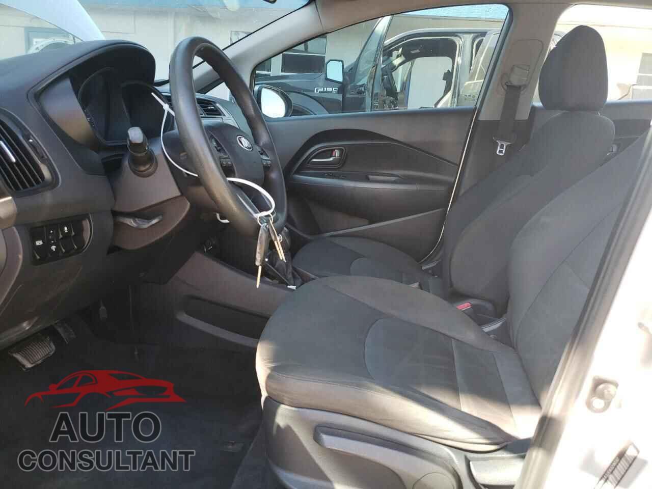 KIA RIO 2014 - KNADM4A32E6329032