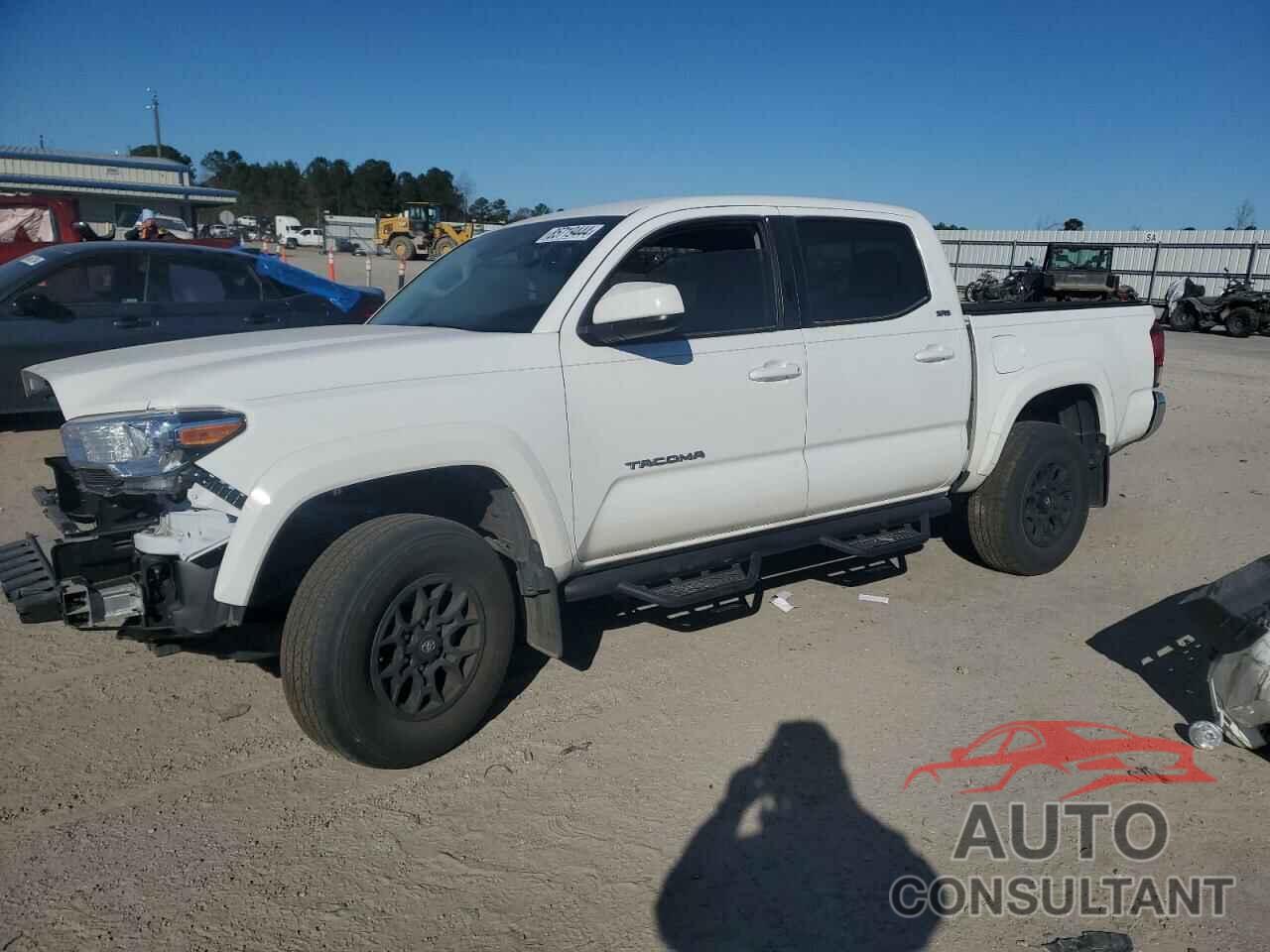 TOYOTA TACOMA 2021 - 5TFAZ5CN8MX102240