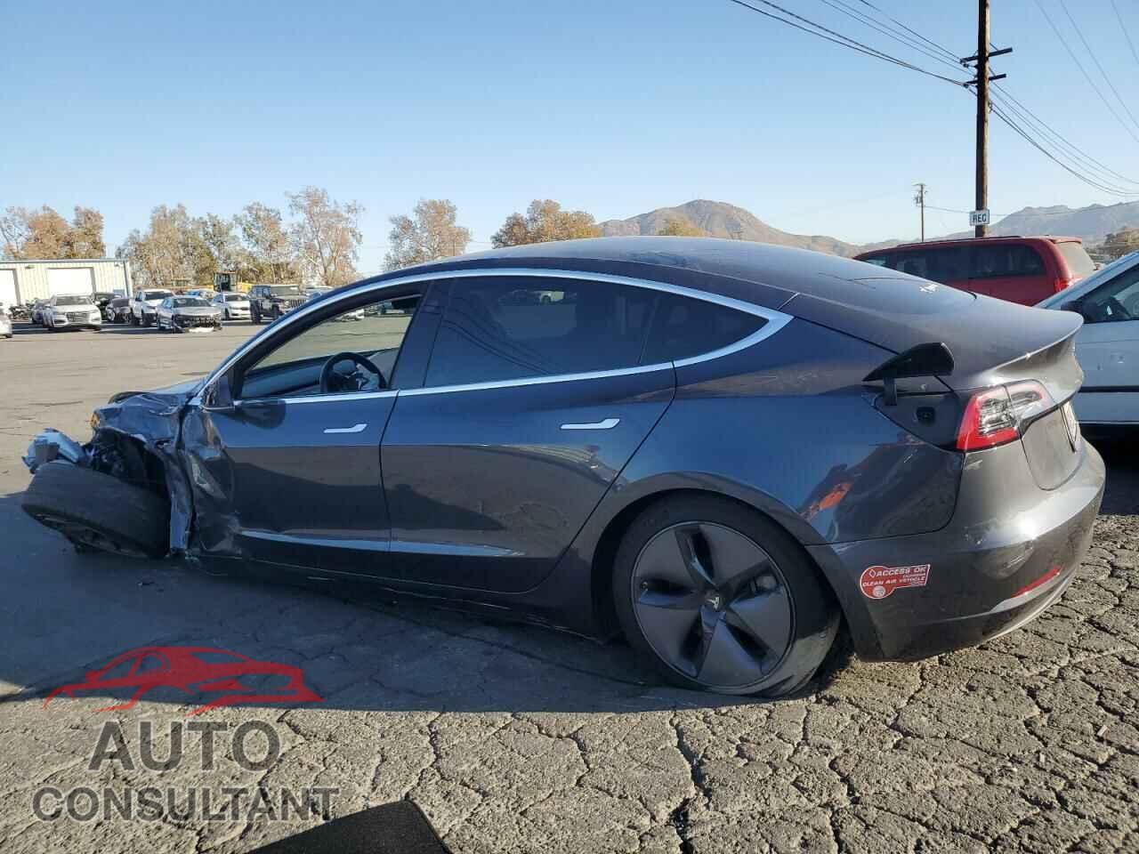 TESLA MODEL 3 2018 - 5YJ3E1EA9JF077717