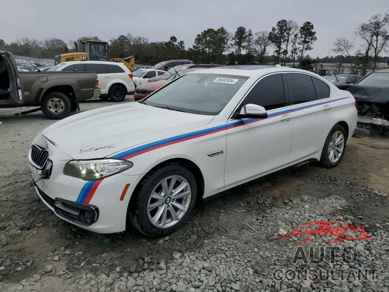 BMW 5 SERIES 2015 - WBA5A5C54FD521857