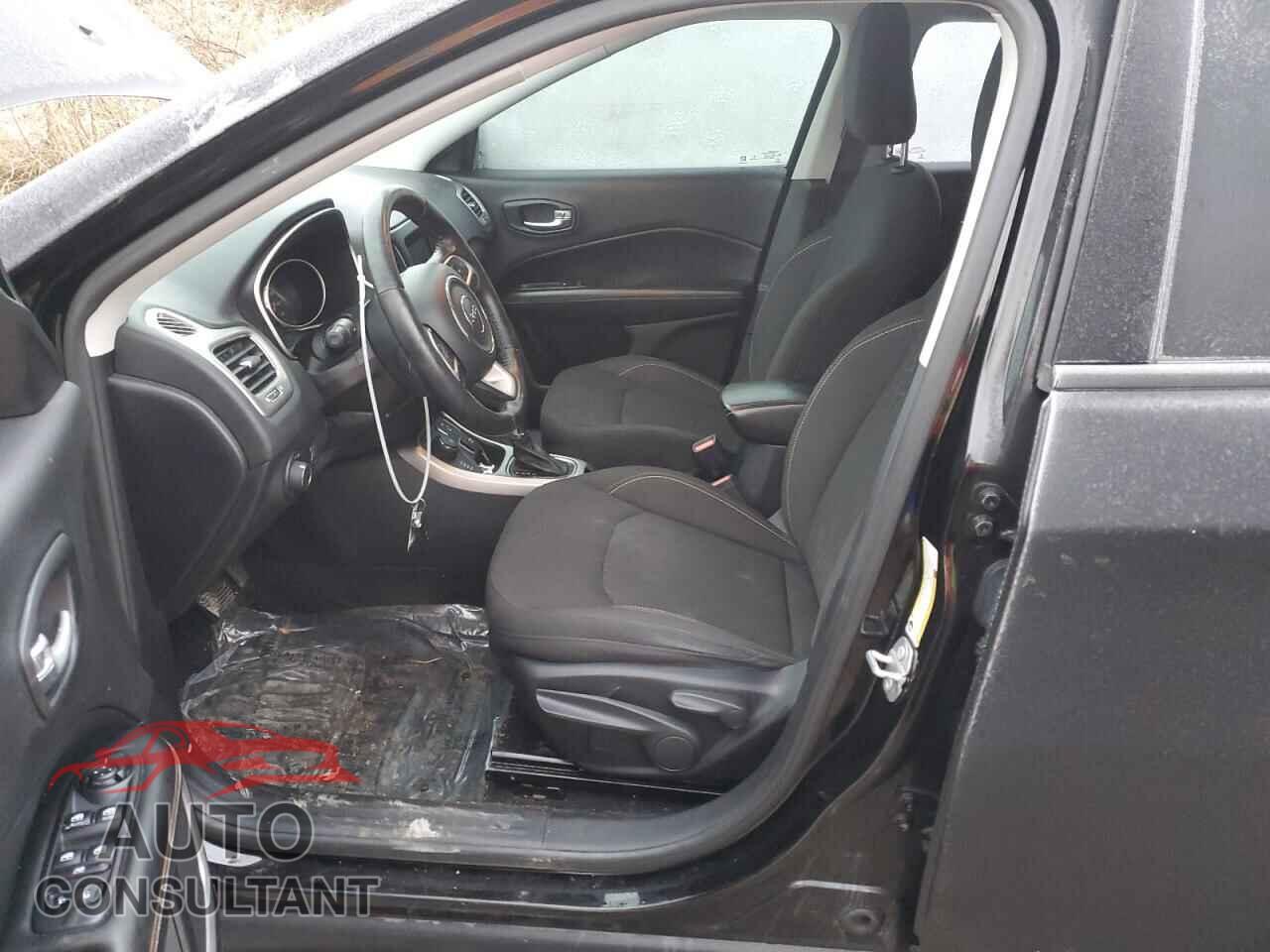 JEEP COMPASS 2018 - 3C4NJDAB5JT179084