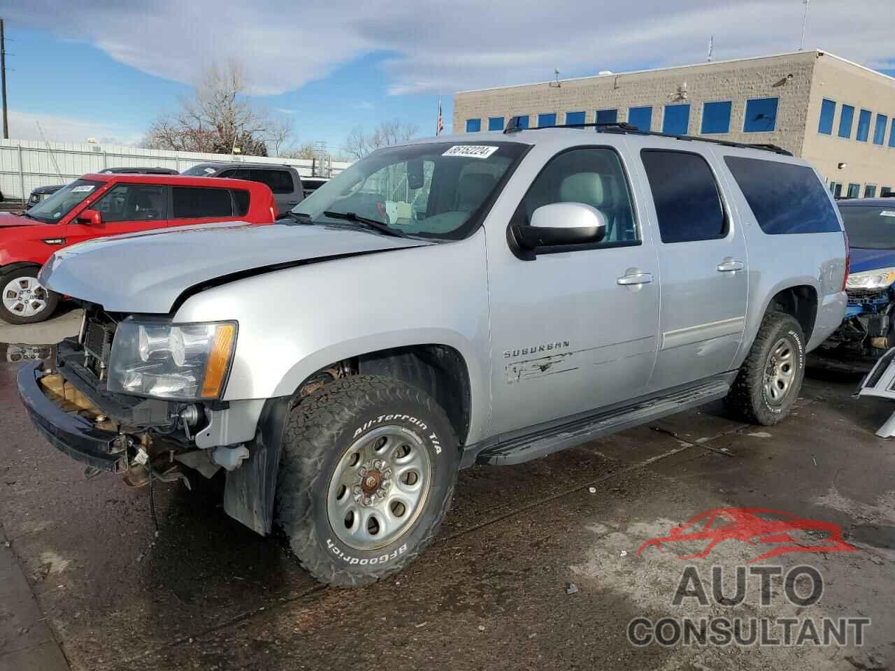 CHEVROLET SUBURBAN 2013 - 1GNSKJE73DR176810