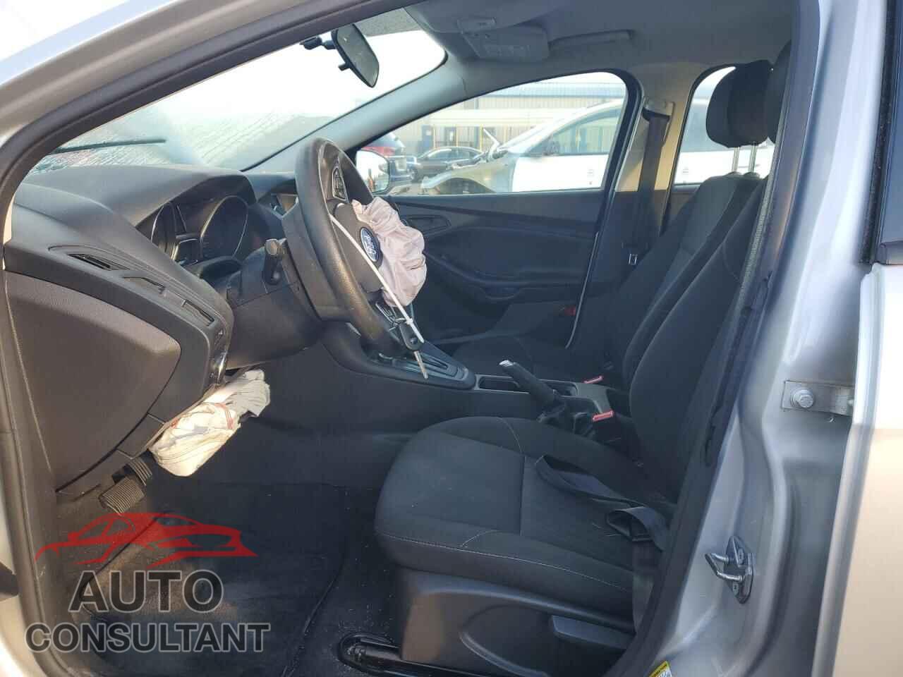 FORD FOCUS 2017 - 1FADP3E27HL326760