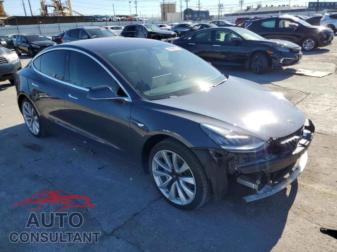 TESLA MODEL 3 2018 - 5YJ3E1EA0JF046923