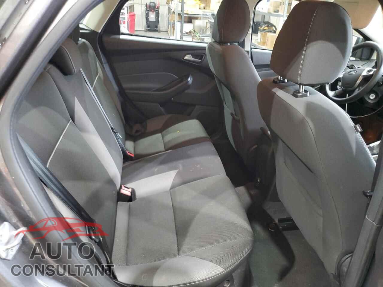 FORD FOCUS 2014 - 1FADP3K27EL134237