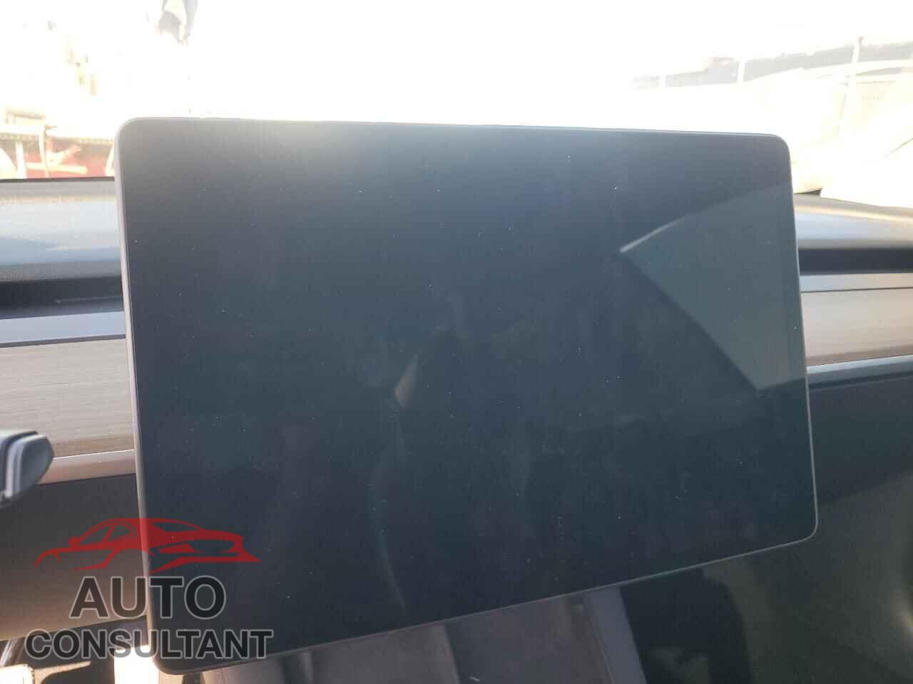 TESLA MODEL 3 2022 - 5YJ3E1EA2NF296671