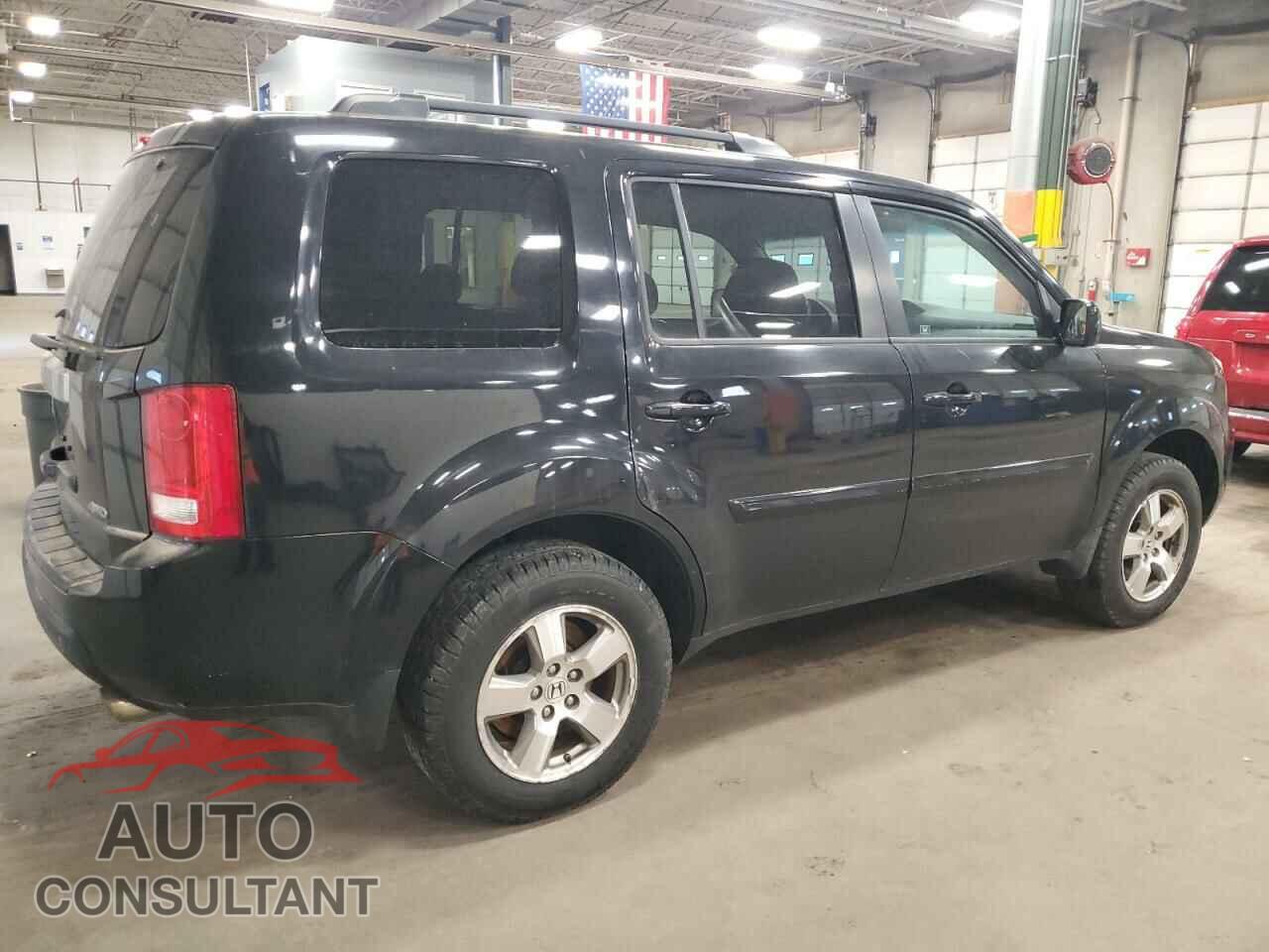 HONDA PILOT 2011 - 5FNYF4H78BB010953