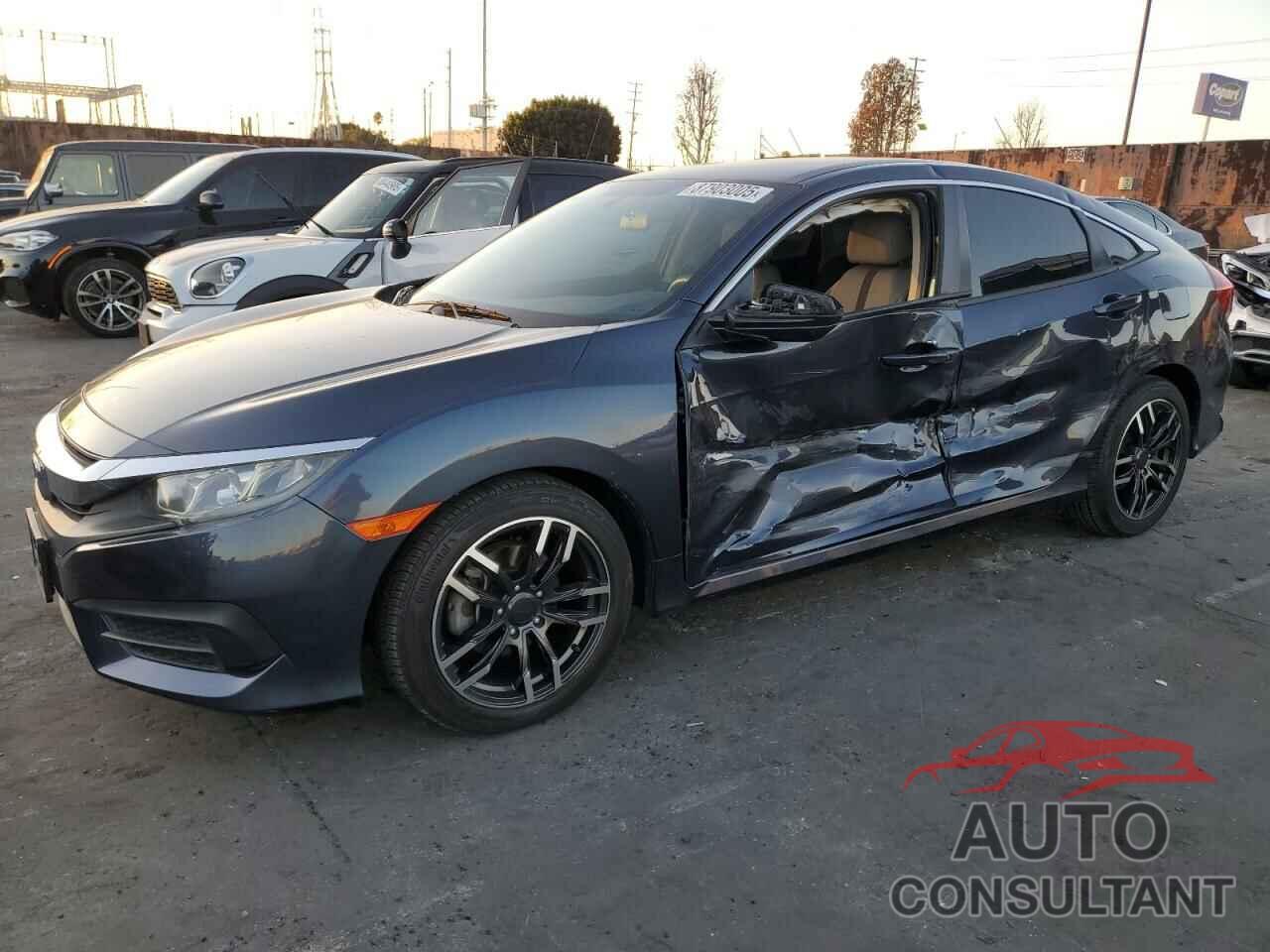 HONDA CIVIC 2018 - 2HGFC2F53JH592265