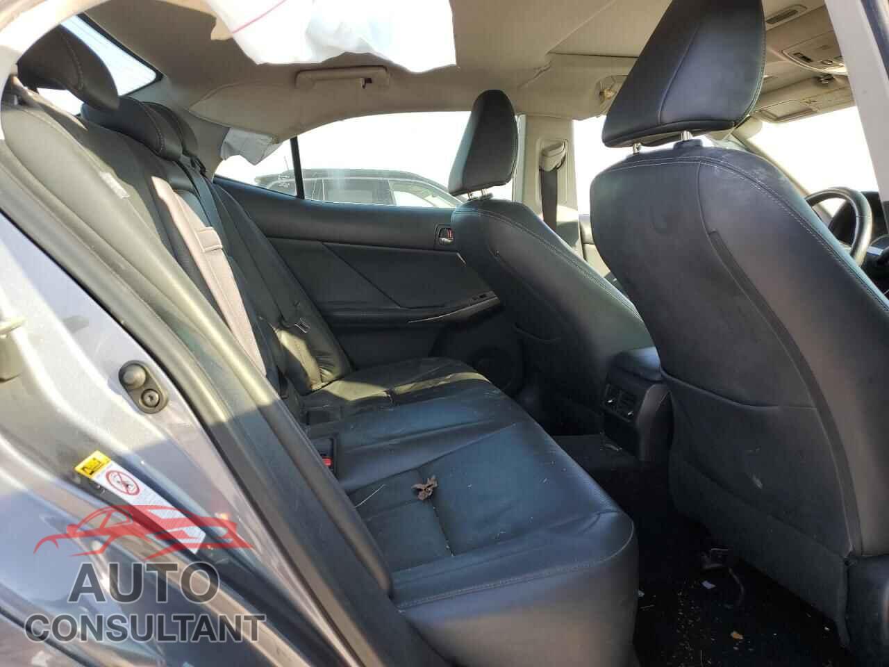 LEXUS IS 2014 - JTHBF1D24E5004375
