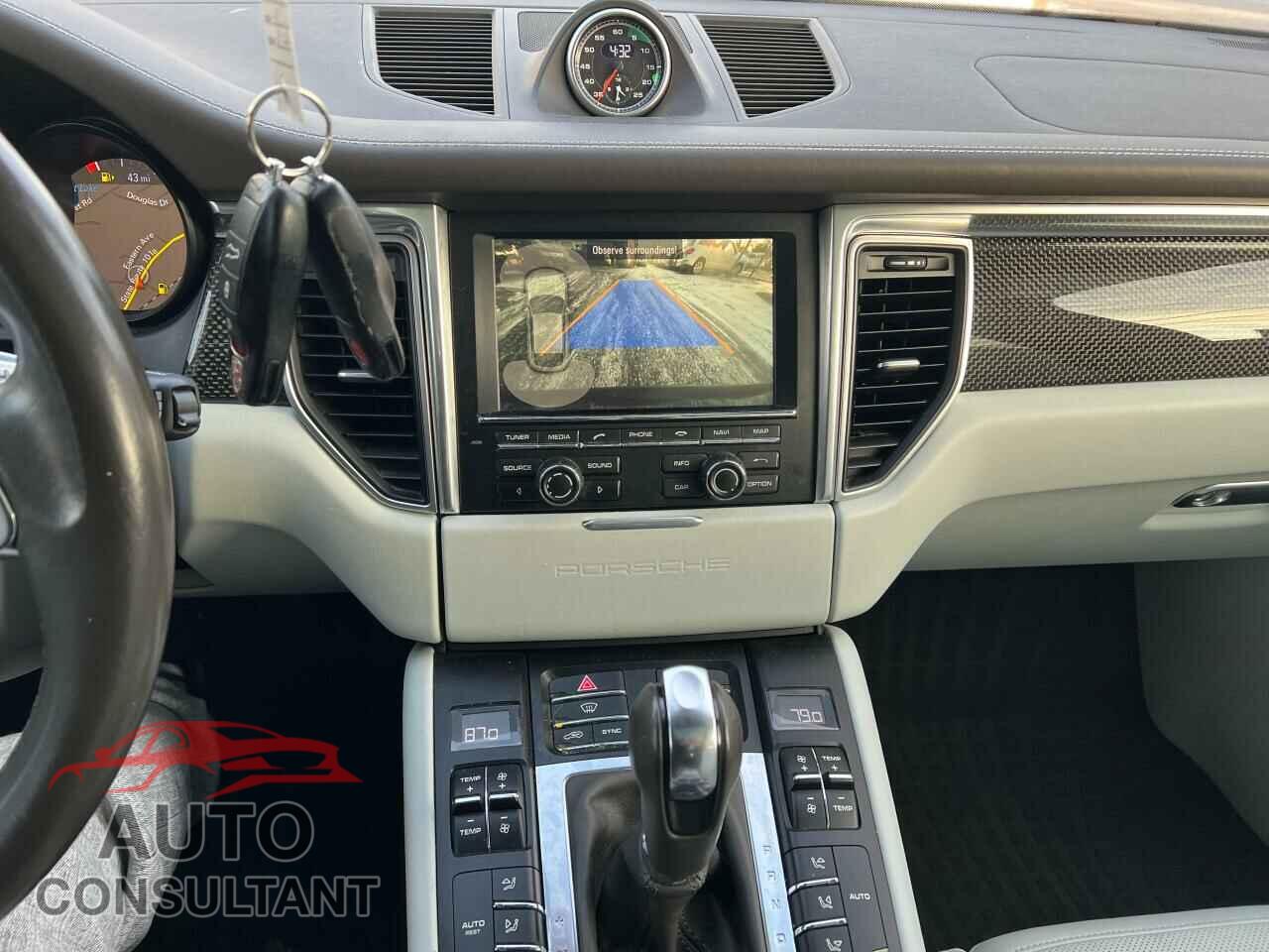 PORSCHE MACAN 2015 - WP1AF2A56FLB97447