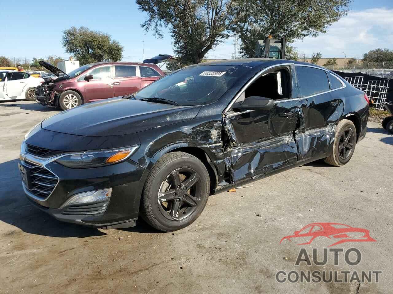 CHEVROLET MALIBU 2019 - 1G1ZB5ST8KF125343