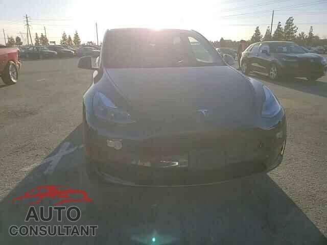 TESLA MODEL Y 2024 - 7SAYGDED2RF200414