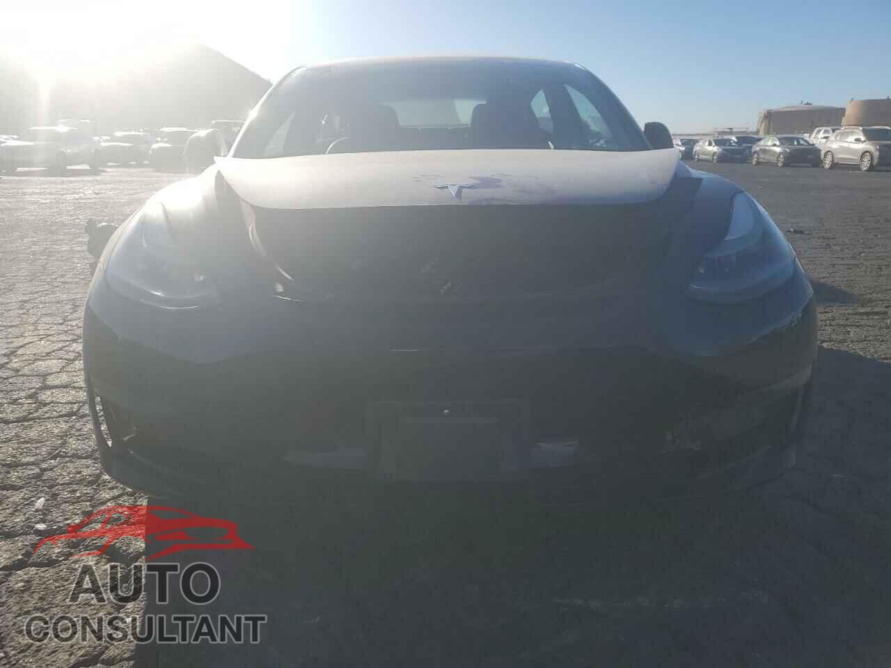 TESLA MODEL 3 2022 - 5YJ3E1EA6NF187095