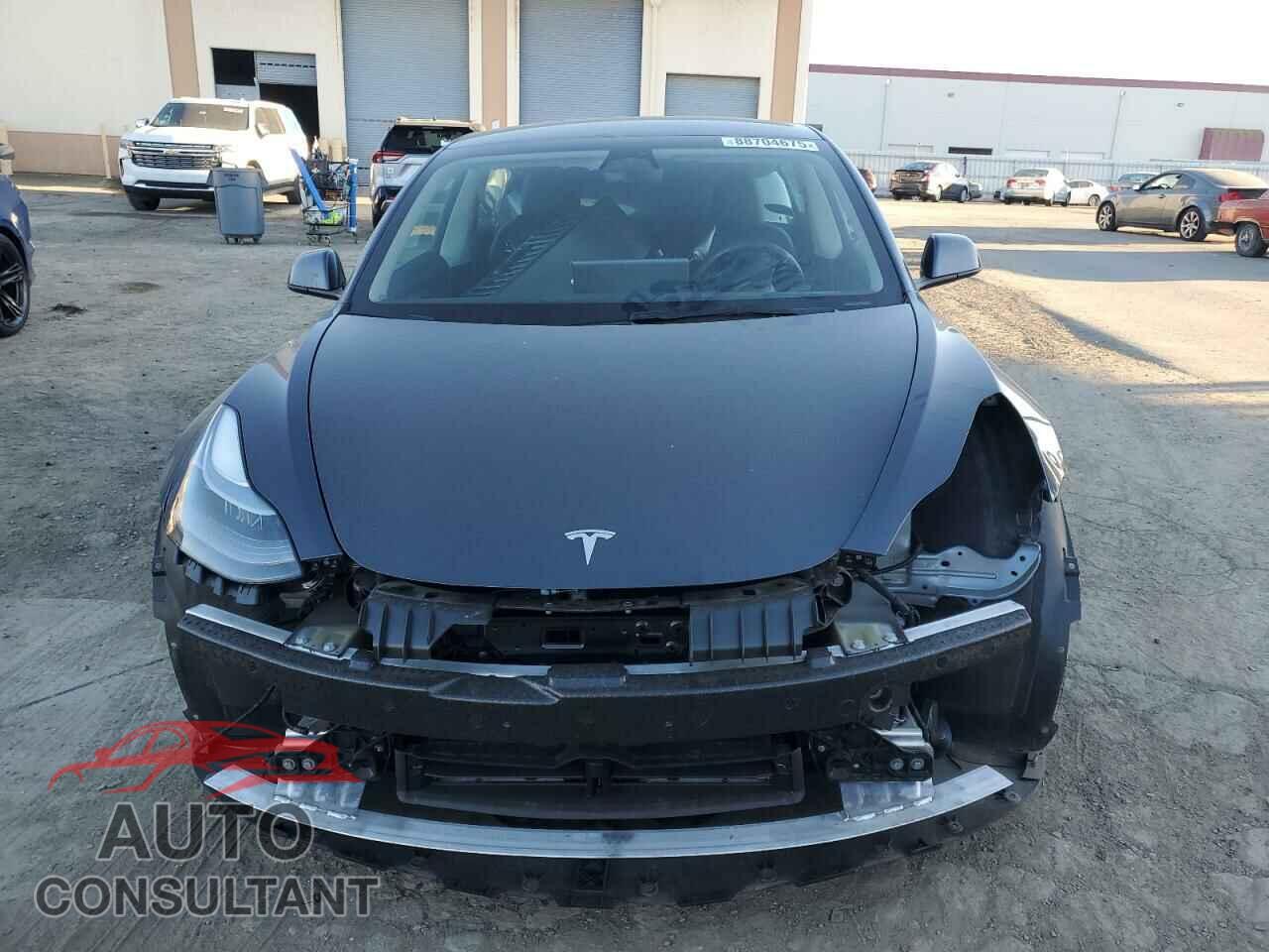 TESLA MODEL 3 2022 - 5YJ3E1EA8NF201711