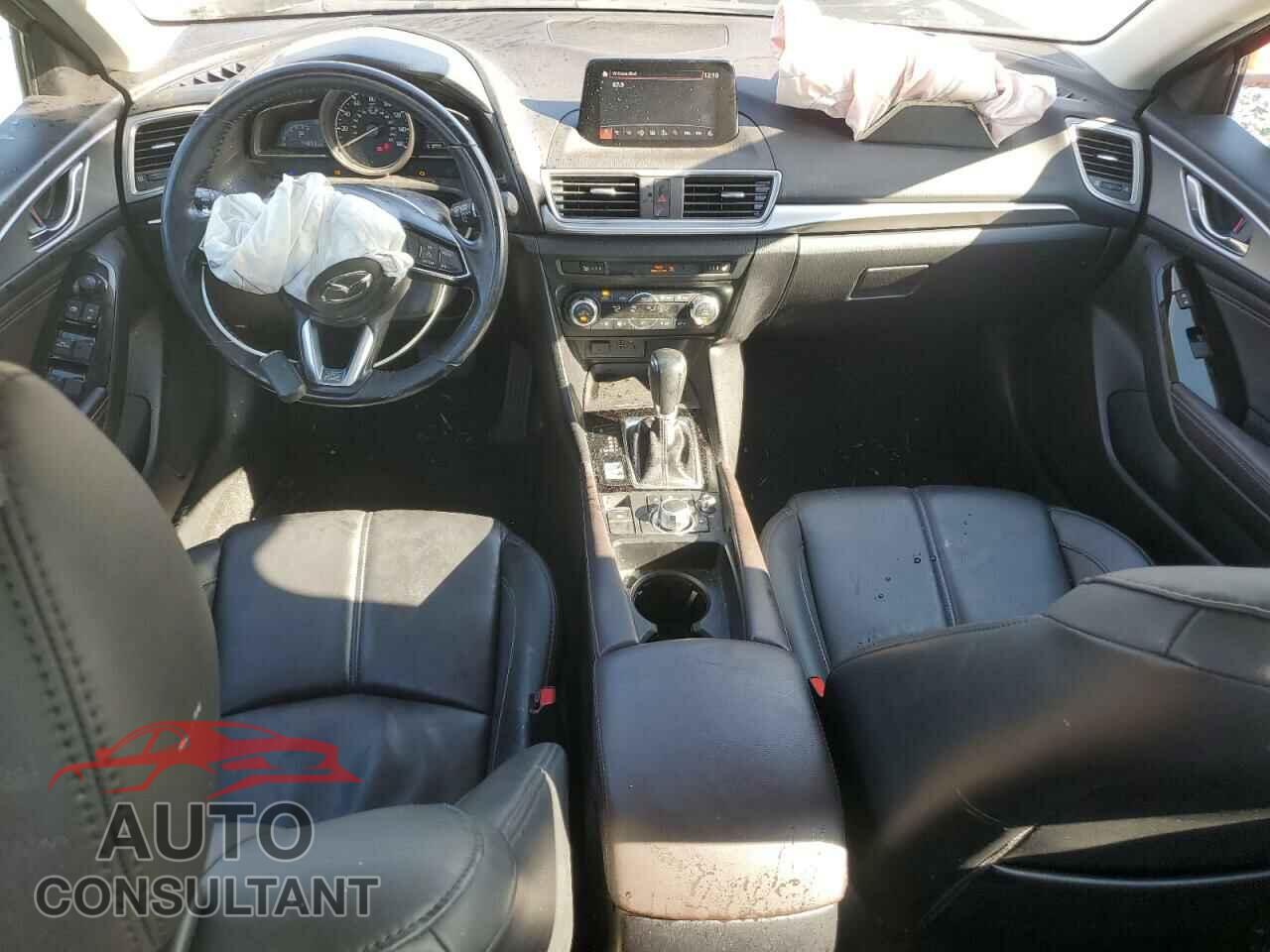 MAZDA 3 2018 - 3MZBN1V3XJM250506