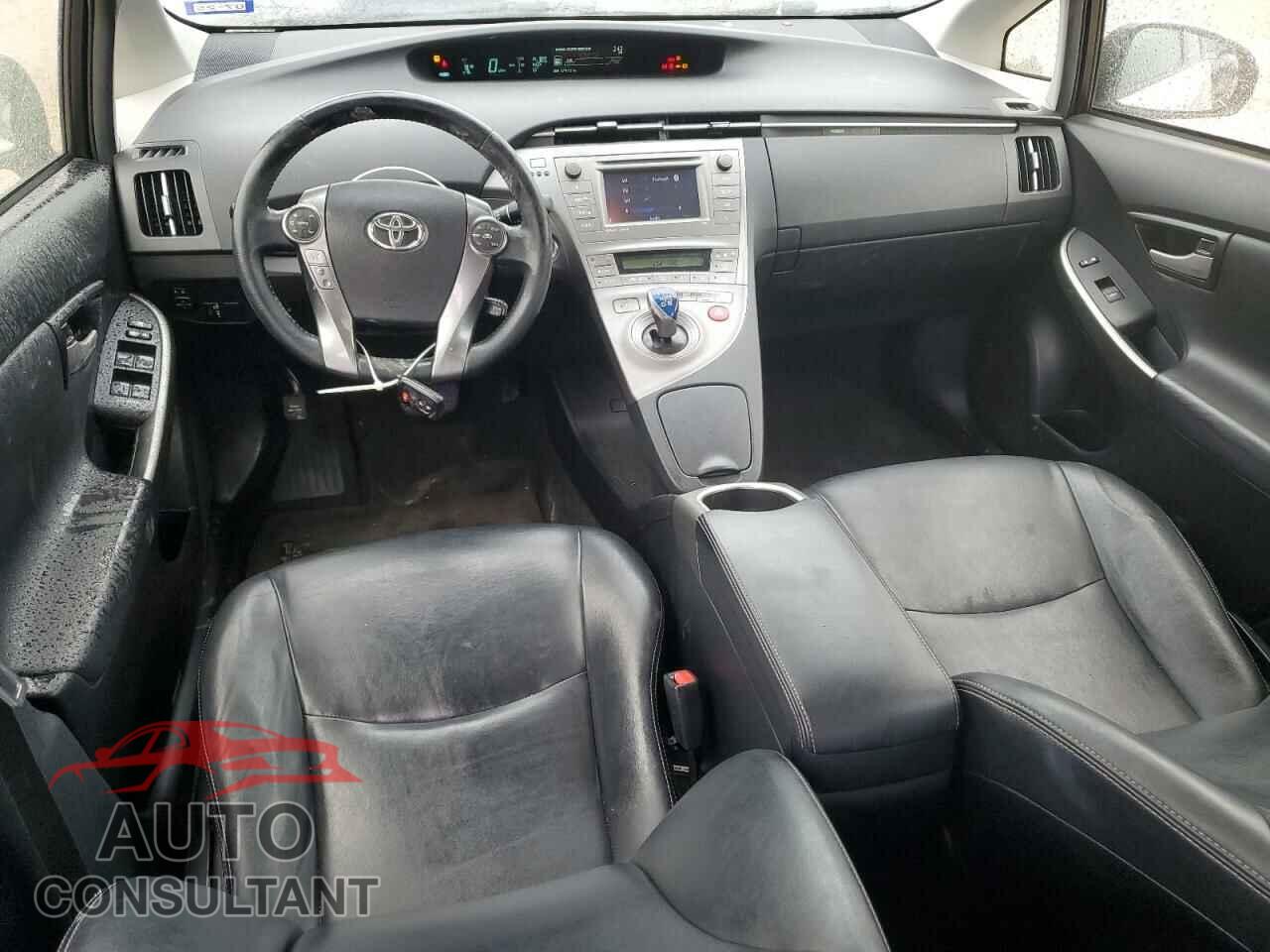 TOYOTA PRIUS 2015 - JTDKN3DU2F0410137