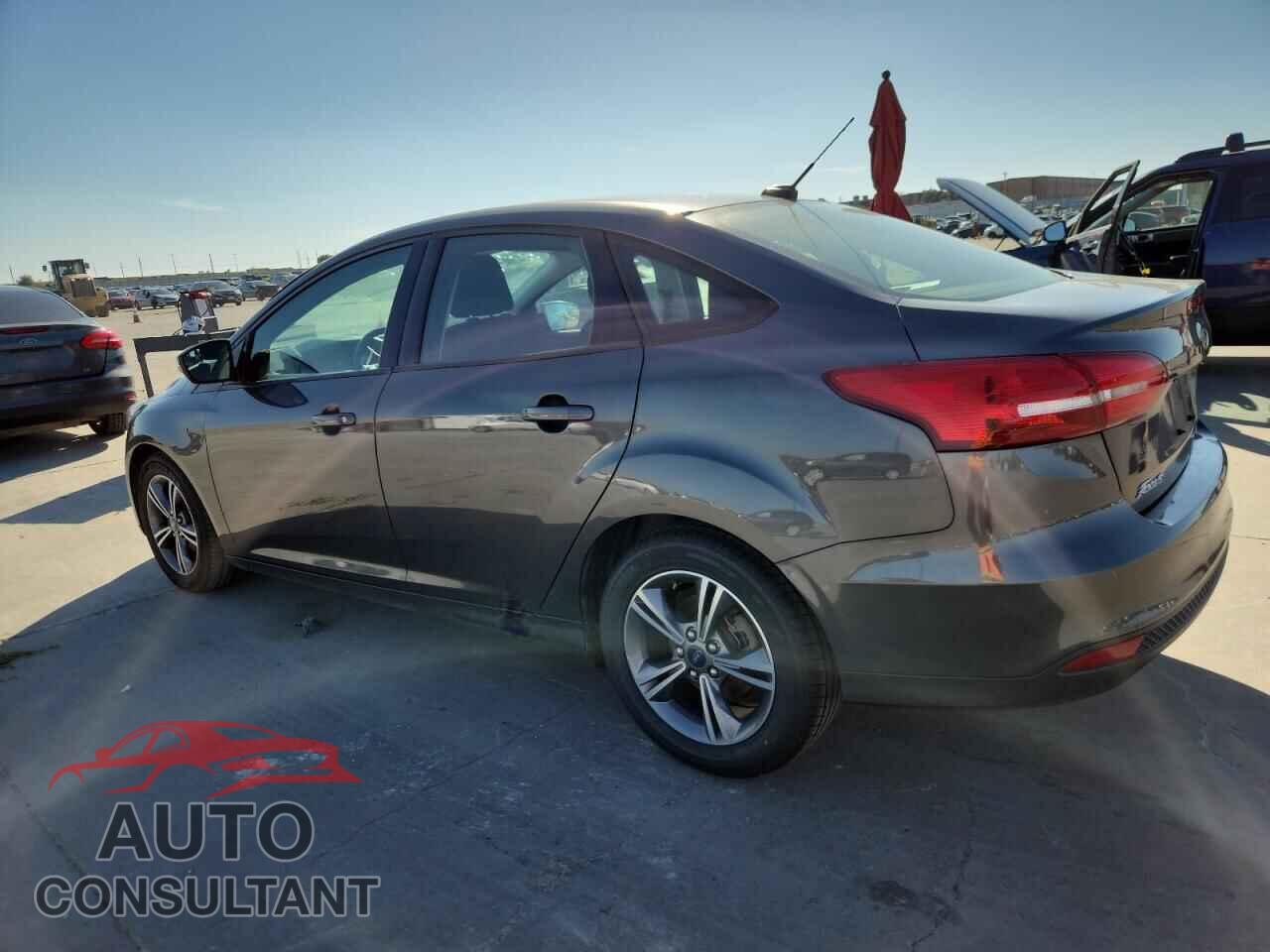 FORD FOCUS 2017 - 1FADP3FE3HL299565