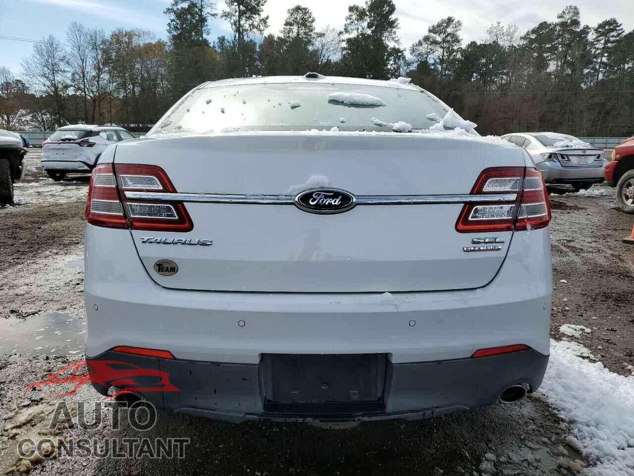FORD TAURUS 2013 - 1FAHP2E82DG161168