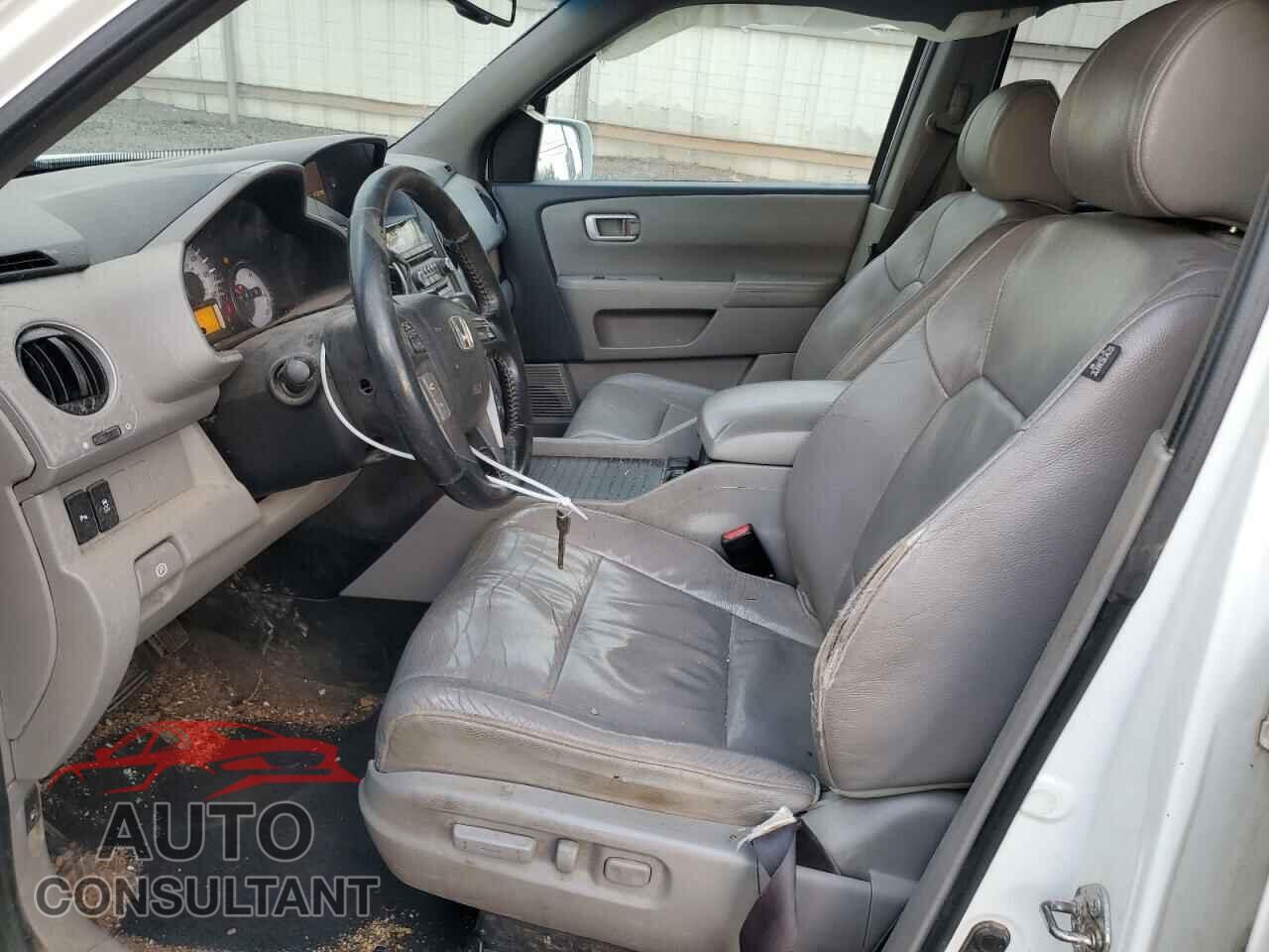 HONDA PILOT 2012 - 5FNYF4H90CB068705