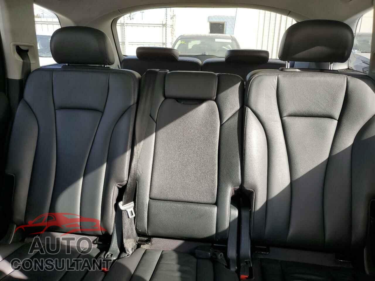 AUDI Q7 2017 - WA1AAAF78HD004033
