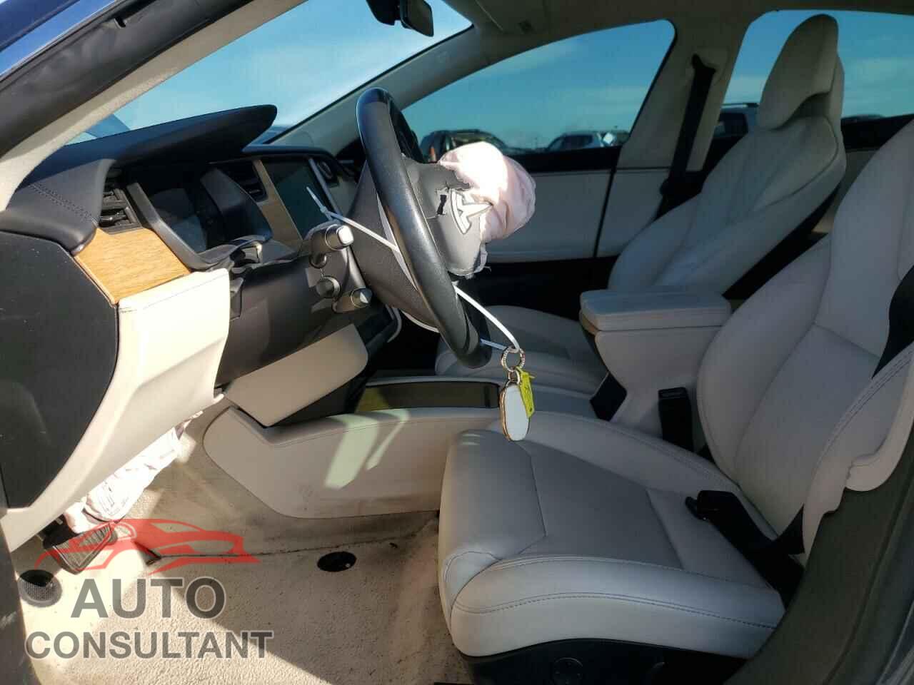 TESLA MODEL S 2019 - 5YJSA1E2XKF302521