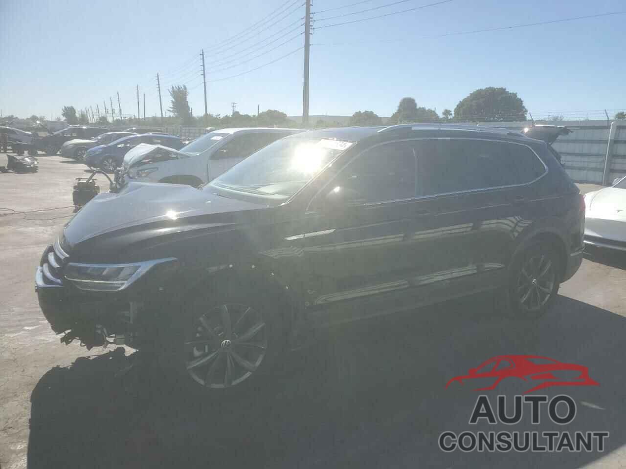VOLKSWAGEN TIGUAN 2023 - 3VV3B7AX9PM125664