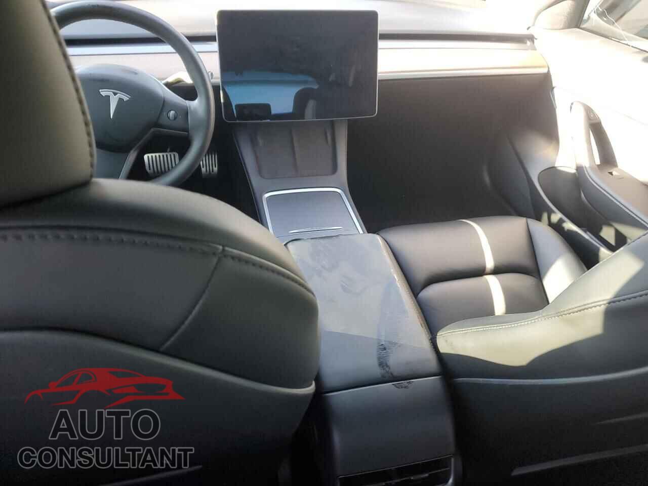TESLA MODEL 3 2021 - 5YJ3E1EA7MF027936