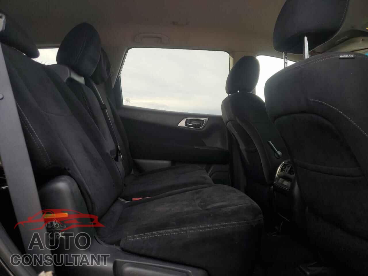 NISSAN PATHFINDER 2015 - 5N1AR2MM2FC616871