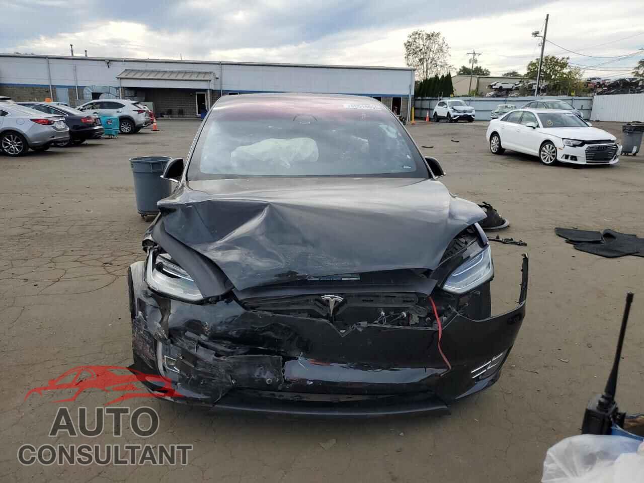 TESLA MODEL X 2016 - 5YJXCBE21GF025688