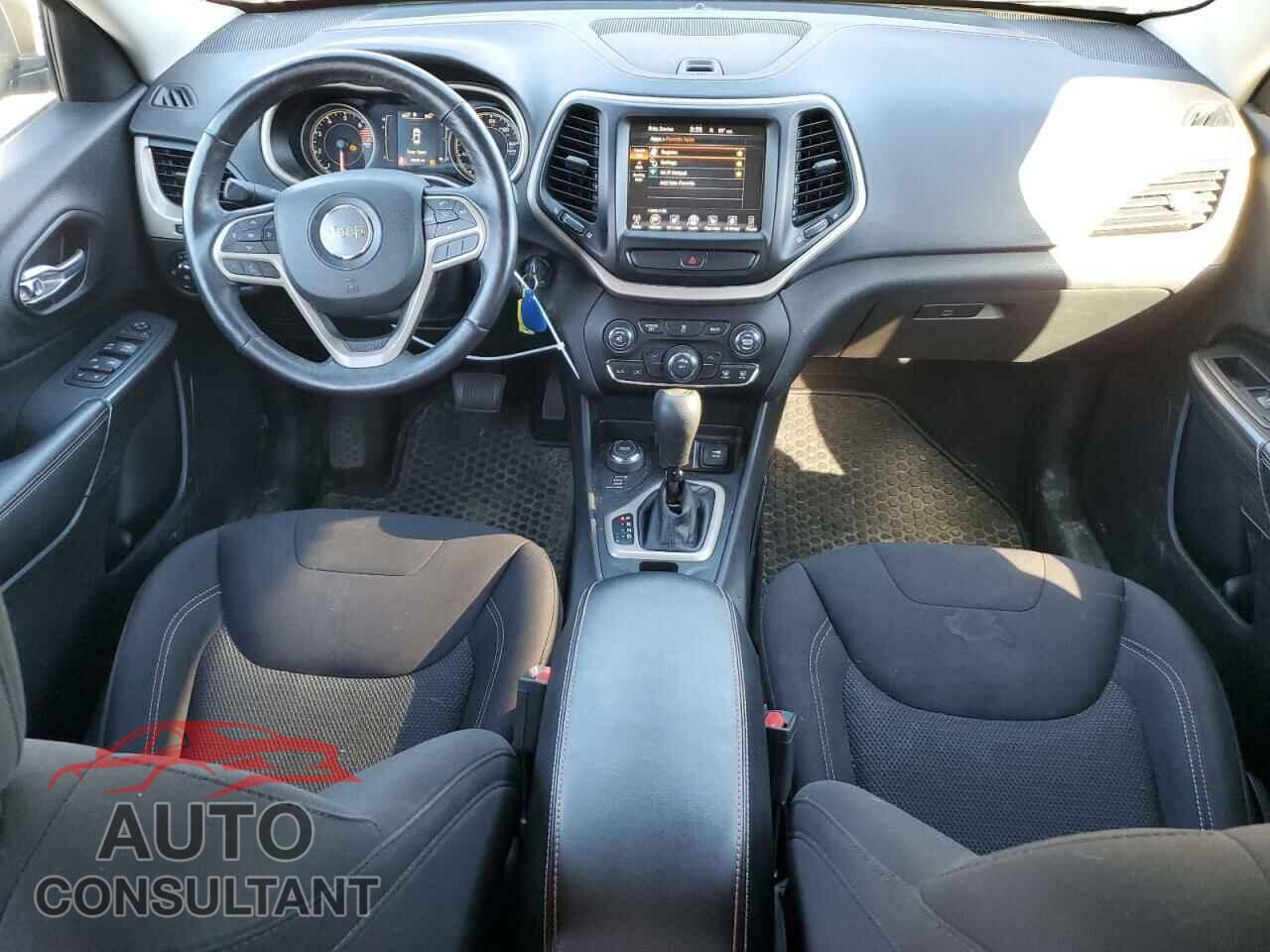 JEEP GRAND CHER 2017 - 1C4PJMCB5HW562484
