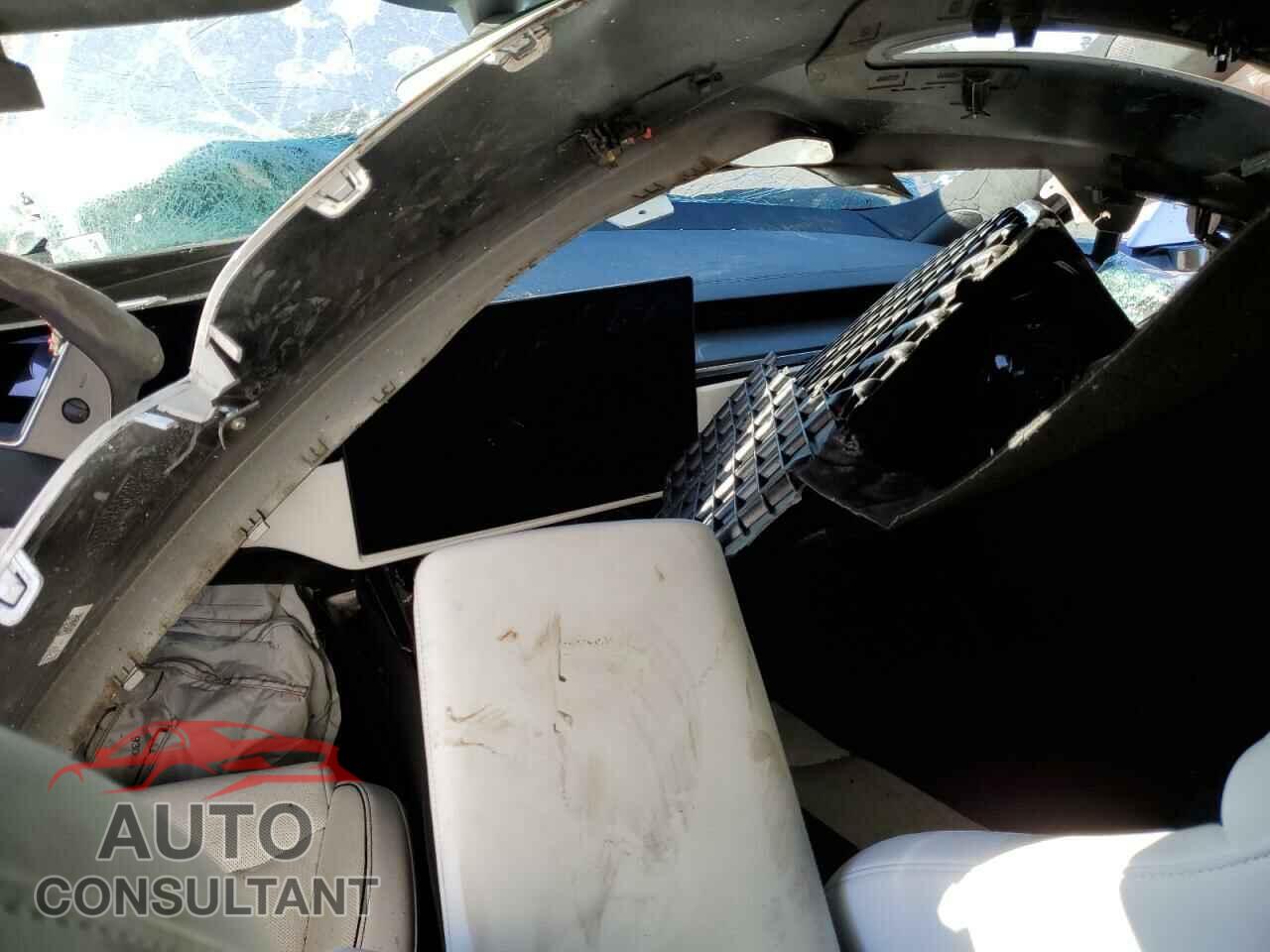TESLA MODEL S 2022 - 5YJSA1E66NF473788