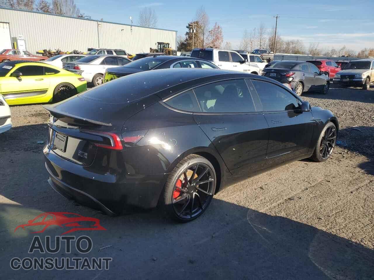 TESLA MODEL 3 2024 - 5YJ3E1ET4RF786584