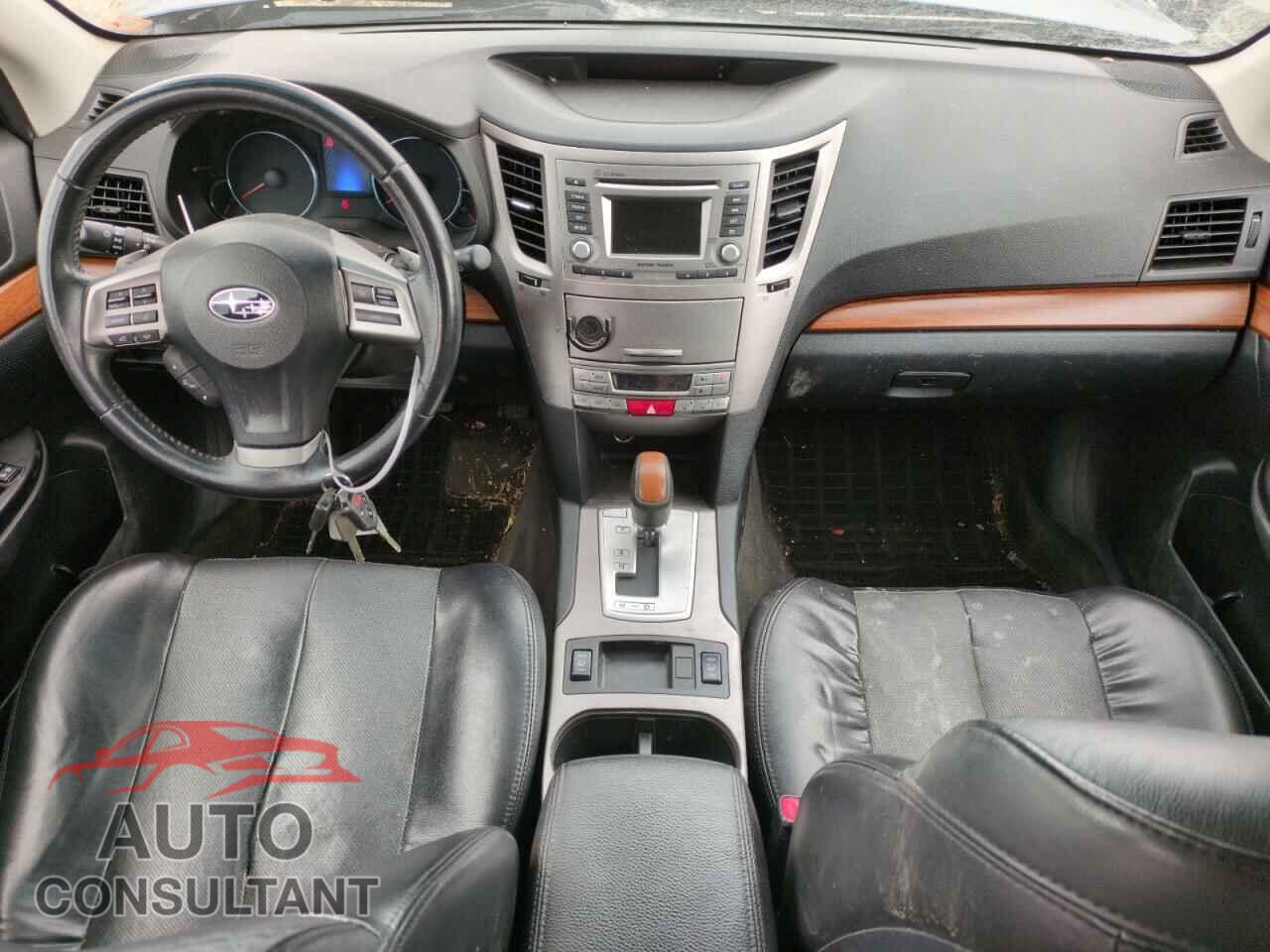 SUBARU OUTBACK 2014 - 4S4BRCLC6E3203482