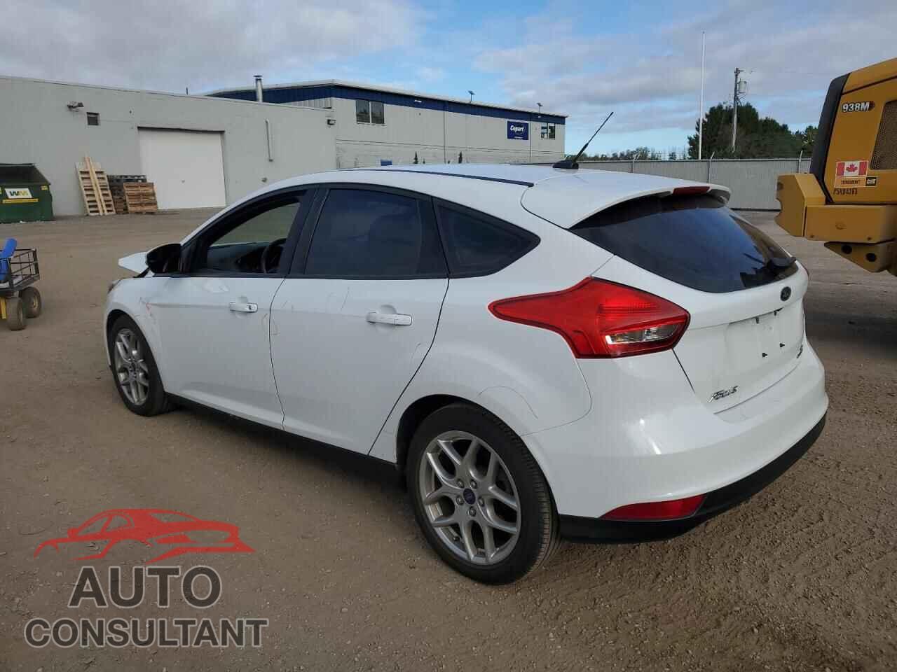 FORD FOCUS 2015 - 1FADP3K2XFL359673