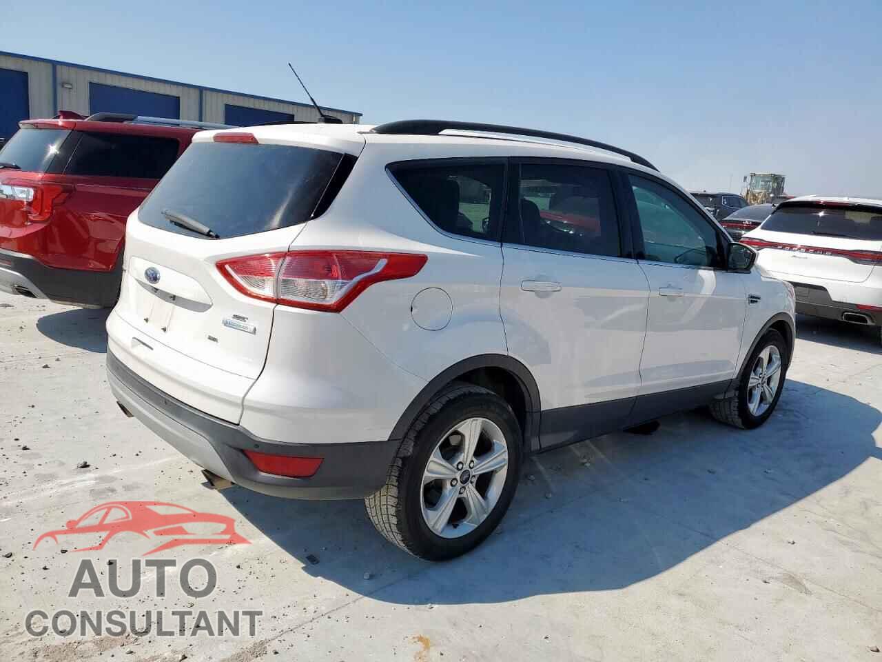 FORD ESCAPE 2016 - 1FMCU0GX2GUB95618