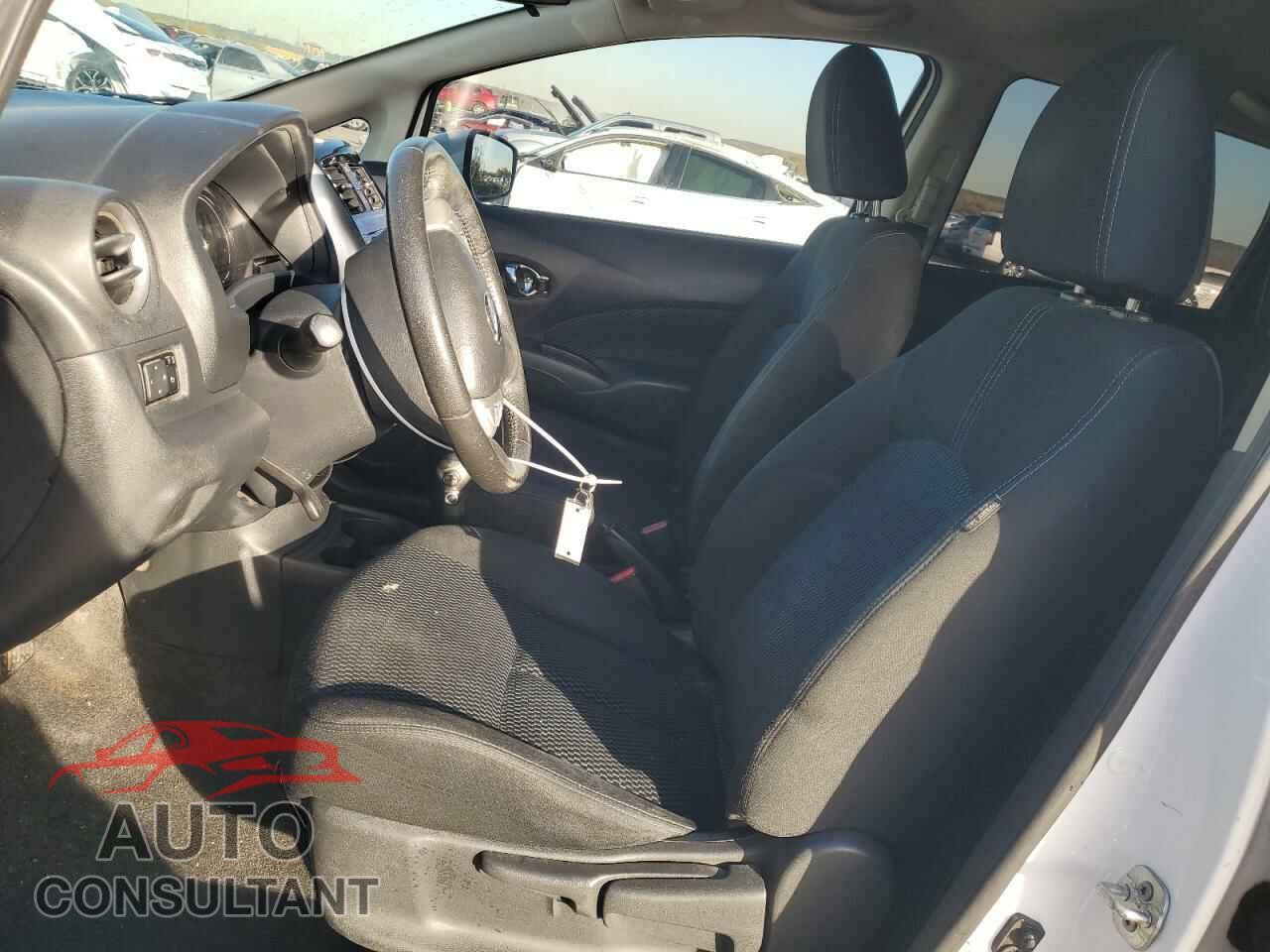 NISSAN VERSA 2016 - 3N1CE2CP0GL354524